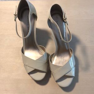 NEVER WORN Antonio Melani sandal